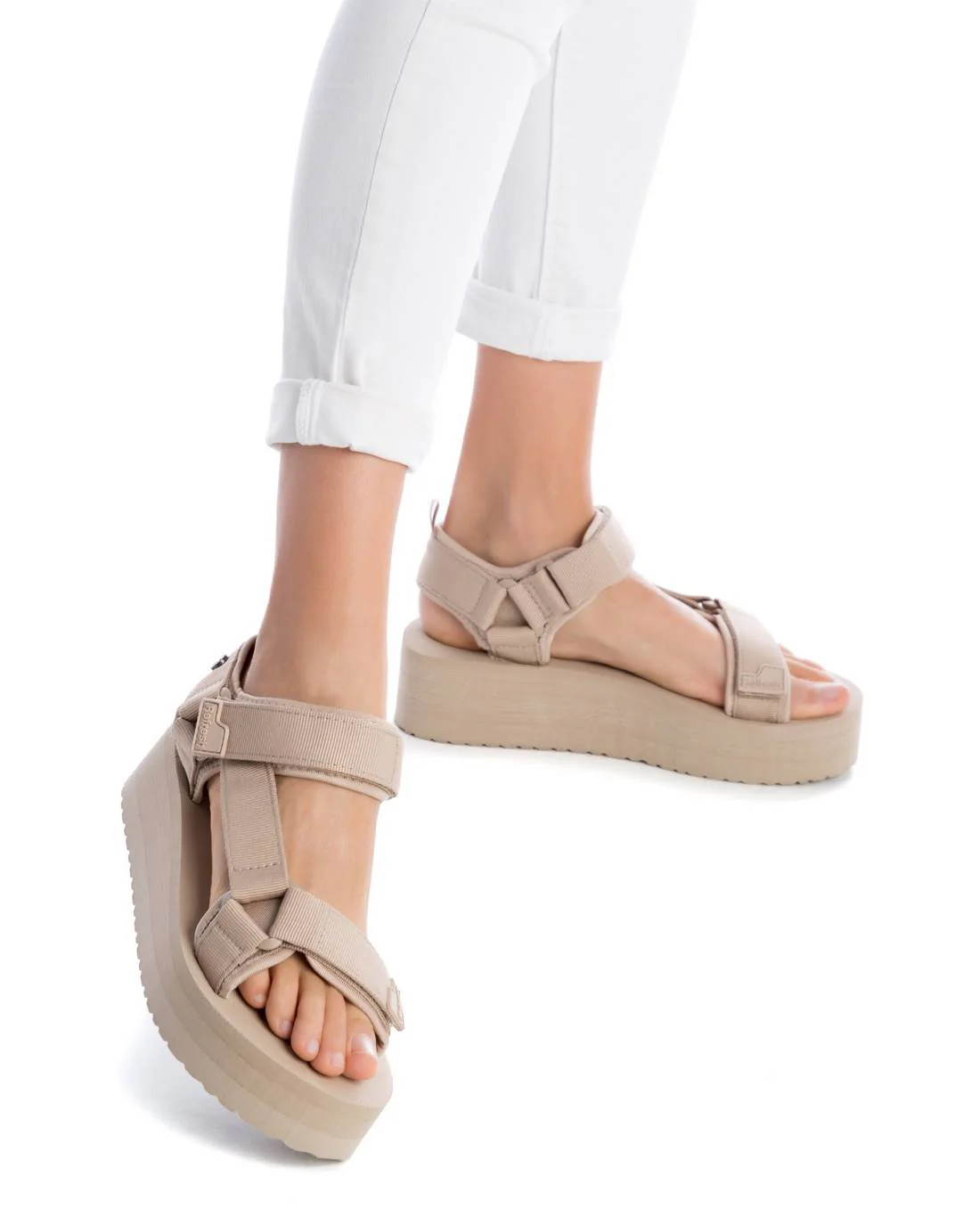 SANDALIA DE MUJER REFRESH 07982202 - Image 2